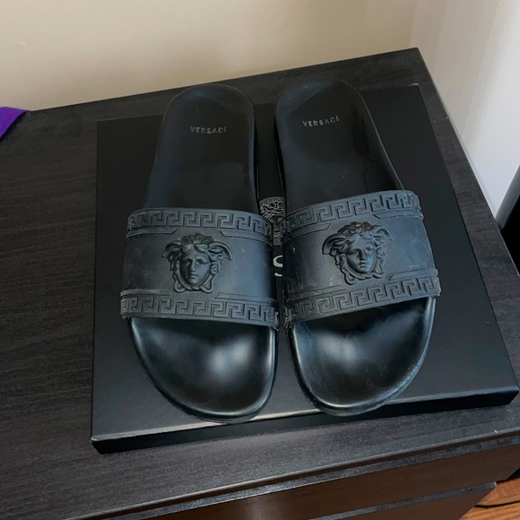 Versace black Medusa head men’s slides size 12 - Picture 1 of 4